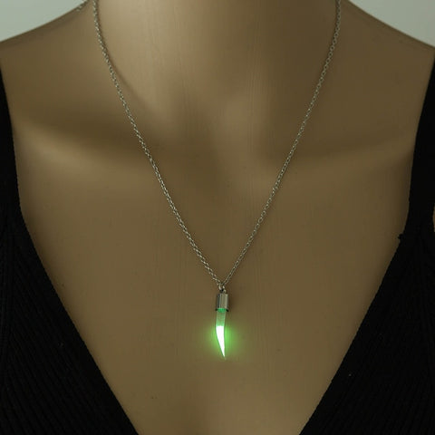 2019 Glow In The Dark Glass Pendant Necklace Women  Hourglass Necklace  Silver Chain Luminous Stone Women Pendant Jewelry